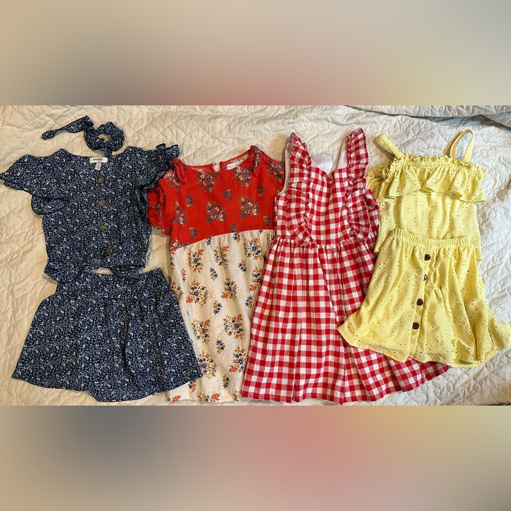 Bundle girls dresses size 8,9,10